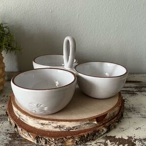 Pier 1 White Glazed Floral Embossed Terracotta 3 Part Handled  Serving Dish